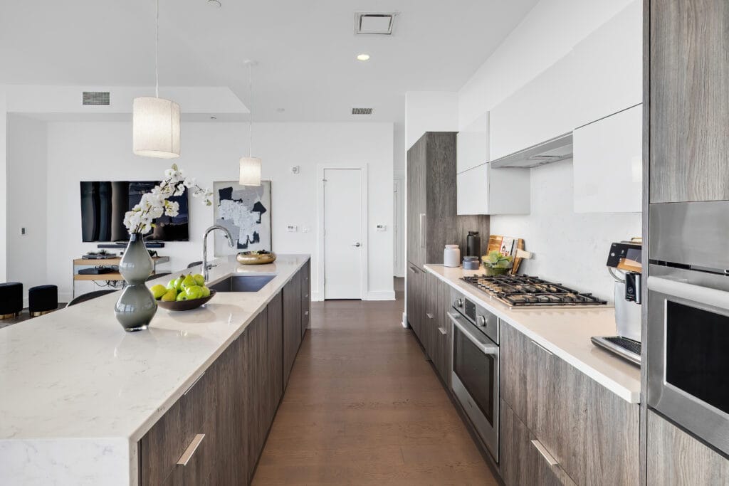 Lekker Studios - 1207 34 | Professional Luxury Photography