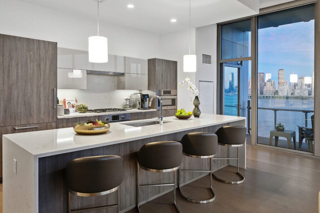 Lekker Studios - 1207 50 | Professional Luxury Photography