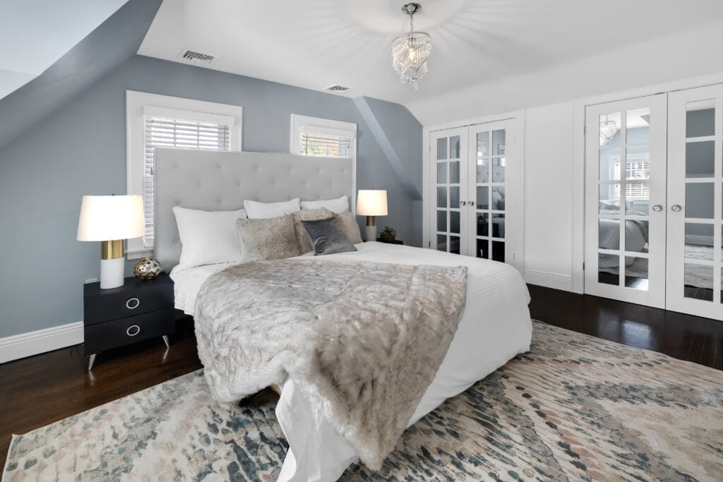 Lekker Studios - MULTIPLE CLOSETS | Professional Luxury Photography