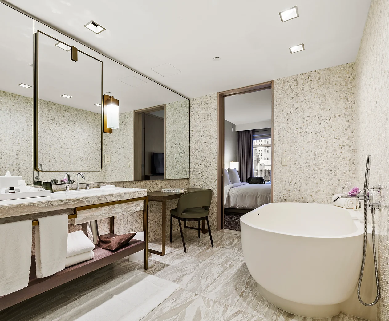 Lekker Studios - 4122c1 3b16c41cace74d4aaf7b10619b248090mv2 | Professional Luxury Photography